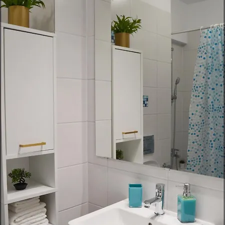 Sunshine - New & Quiet 1Br Apt, Business Area, Close To Airport, Highway A3, Subway Bucharest Exterior photo