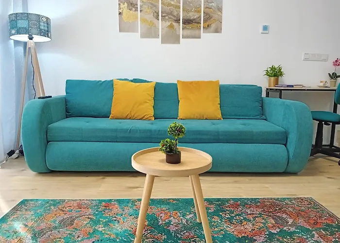Sunshine - New & Quiet 1Br Apt, Business Area, Close To Airport, Highway A3, Subway