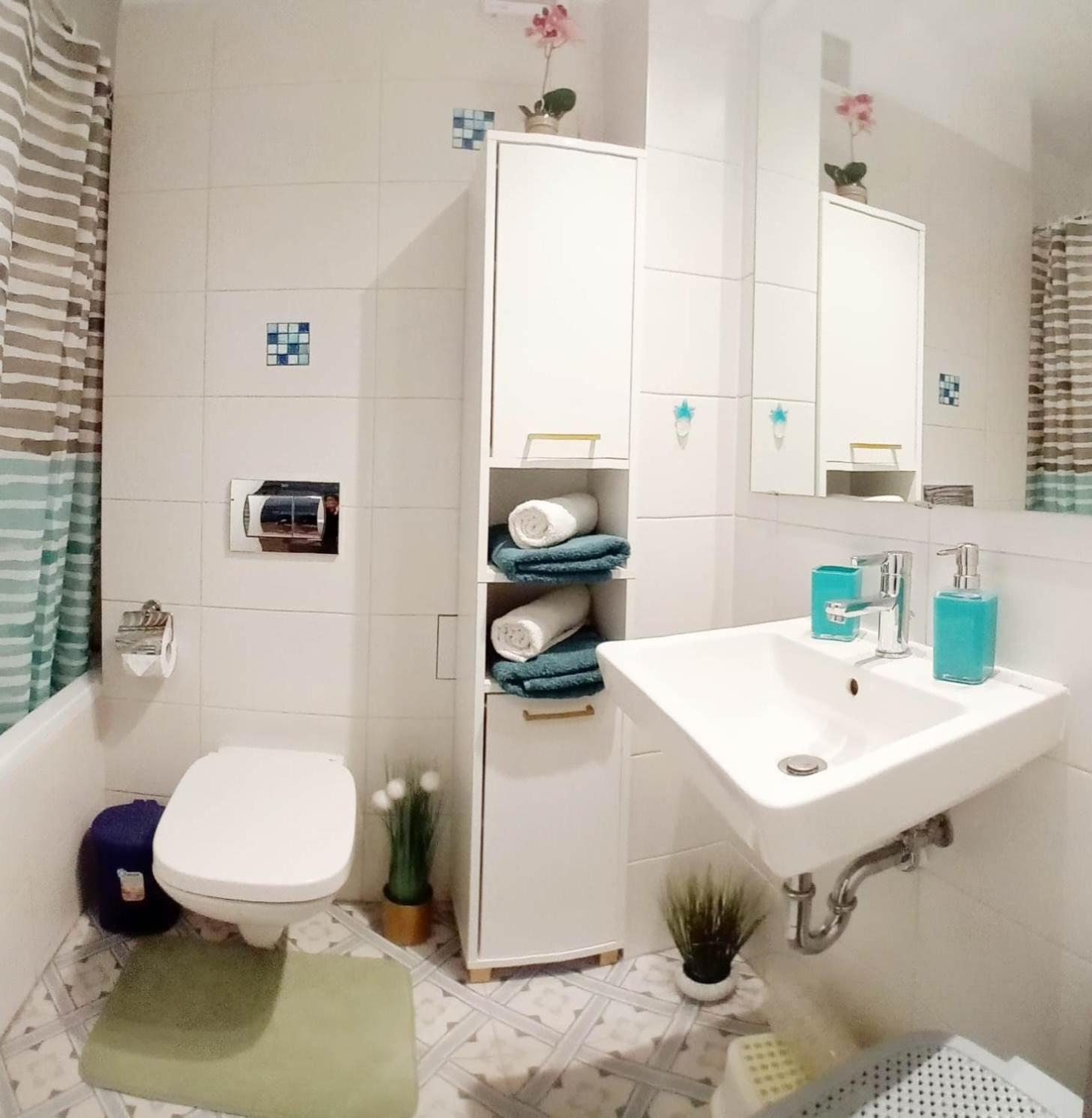 Sunshine - New & Quiet 1br Apt, Business Area, Close To Airport, Highway A3, Subway Apartment Bucharest