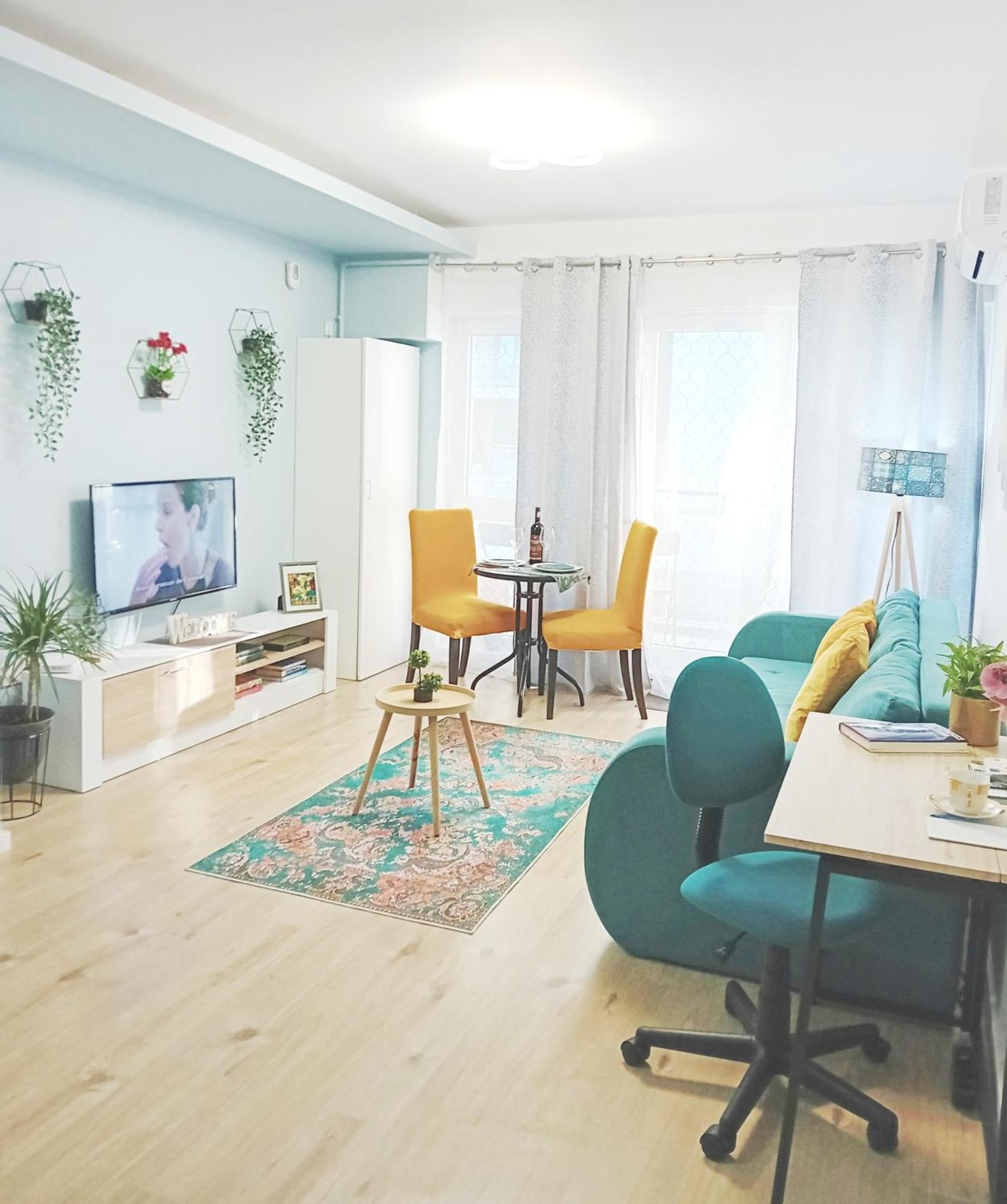 Apartment Sunshine - New & Quiet 1br Apt, Business Area, Close To Airport, Highway A3, Subway *