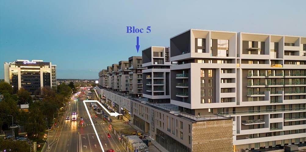 Apartment Sunshine - New & Quiet 1br Apt, Business Area, Close To Airport, Highway A3, Subway